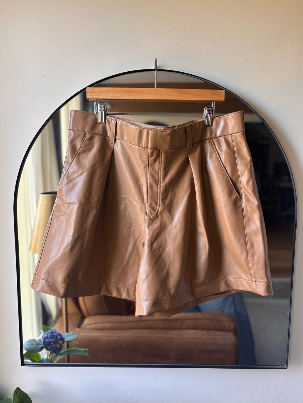 A & F | vegan leather tailored shorts | size xl